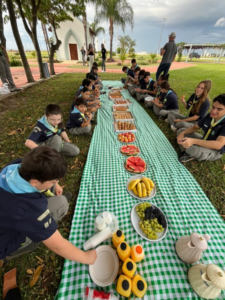 Escoteiros Raízes do Agro vivenciam integração com famílias em manhã especial